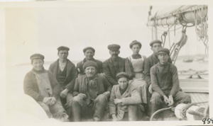 Image of Captain Pardy and crew